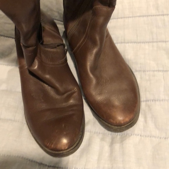 Boots - Picture 4 of 4